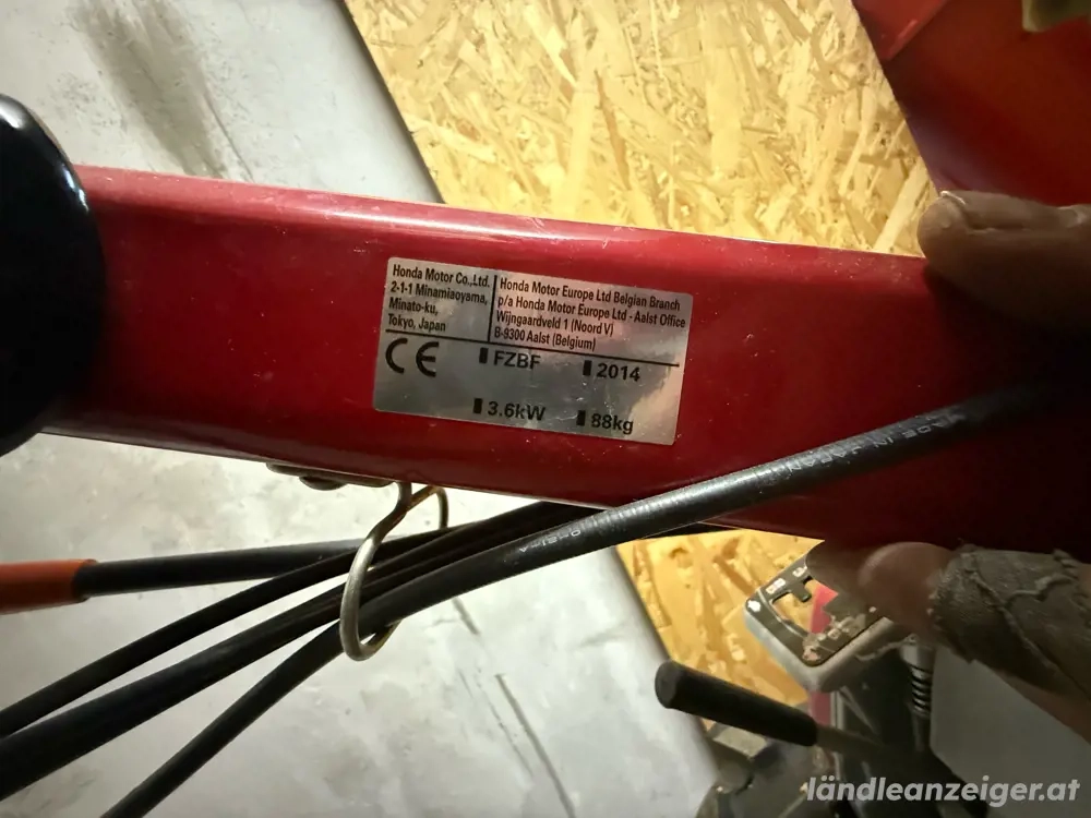 Honda F560, Zugmaulschlepper mit Schneeschild