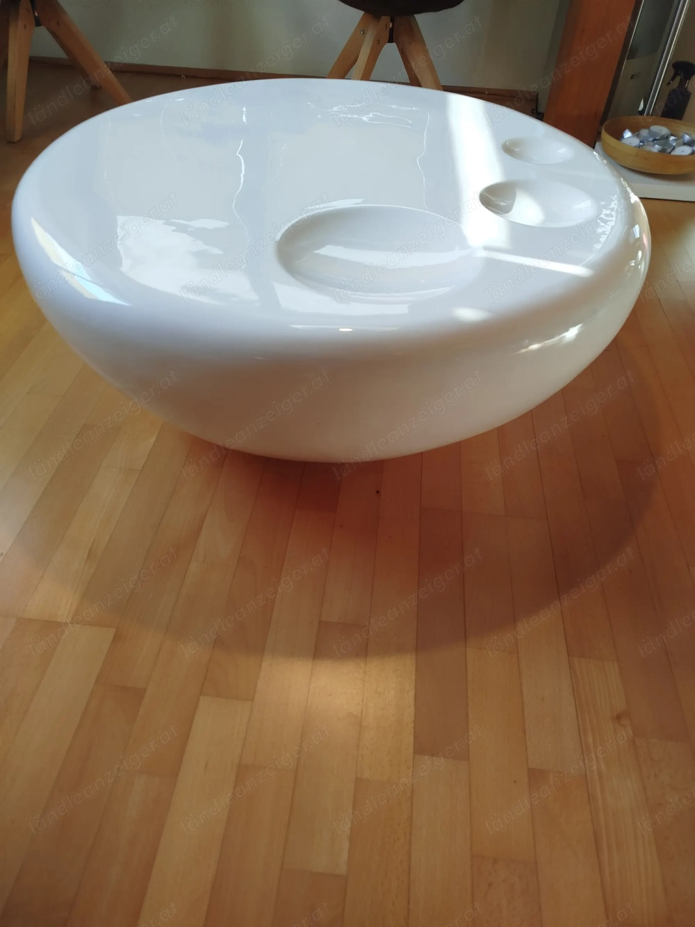 runder weißer Hochglanz Couchtisch Designertisch (1m Durchmesser)