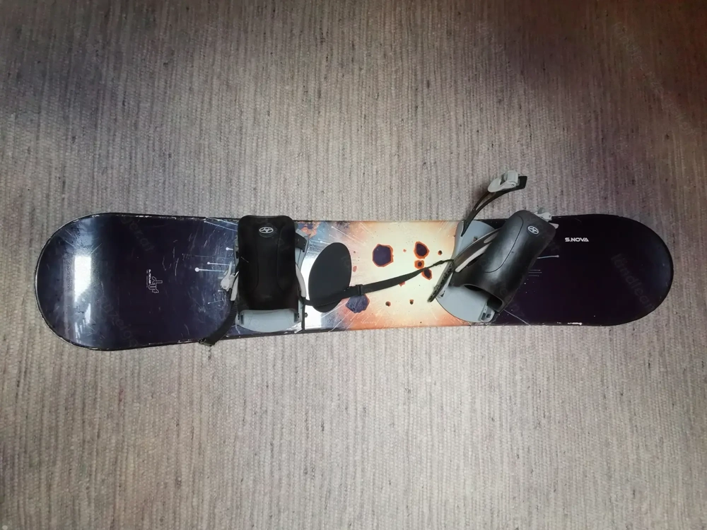 Snowboard zu verkaufen