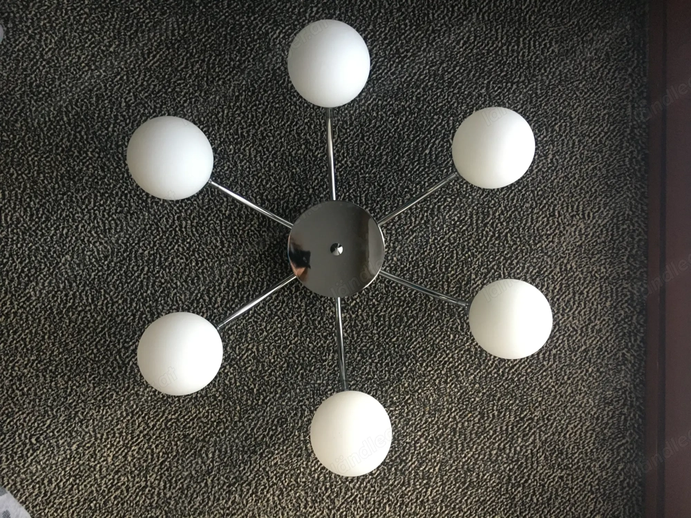 Deckenleuchte oder  Lampe mit sechs Opal Kugeln