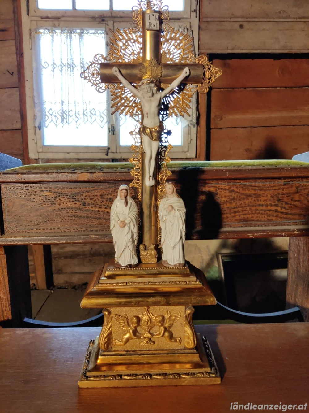 Hausaltar   Kruzifix Antik