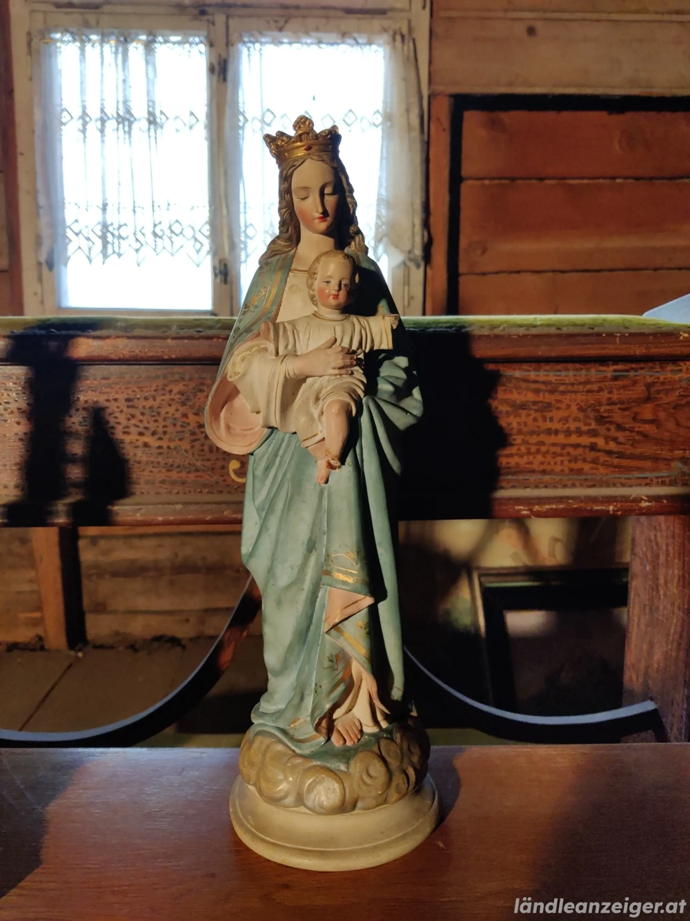 Madonna mit Kind Antik (beschädigt)