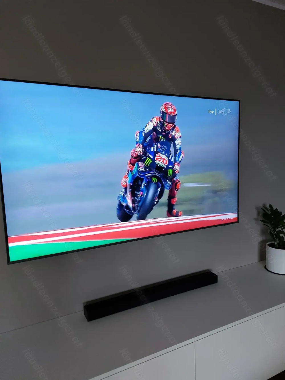 Samsung QLED 4K TV 65 Zoll