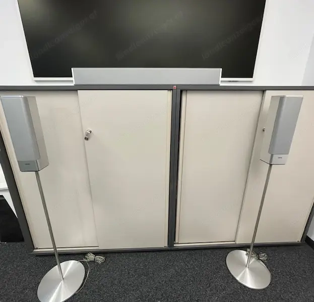 Loewe Surround-Lautsprecher inkl. Zentrum