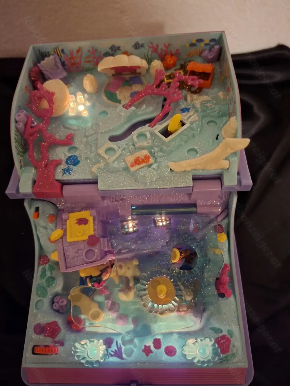 Polly Pocket Bluebird Vintage Large Book Sparkling Mermaid Adventure 1995