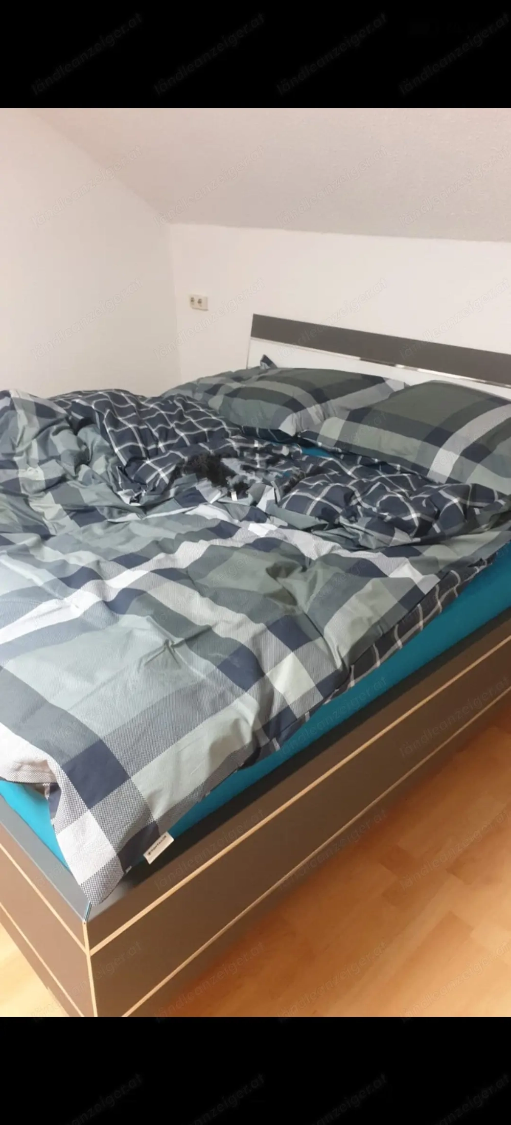 Staud Bett 180x200cm