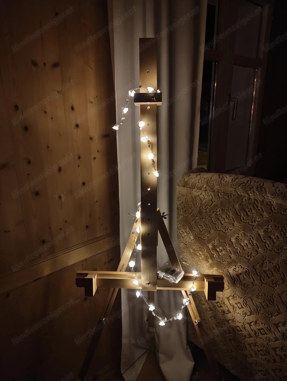 Eine kurze LED Lichterkette, Rosen