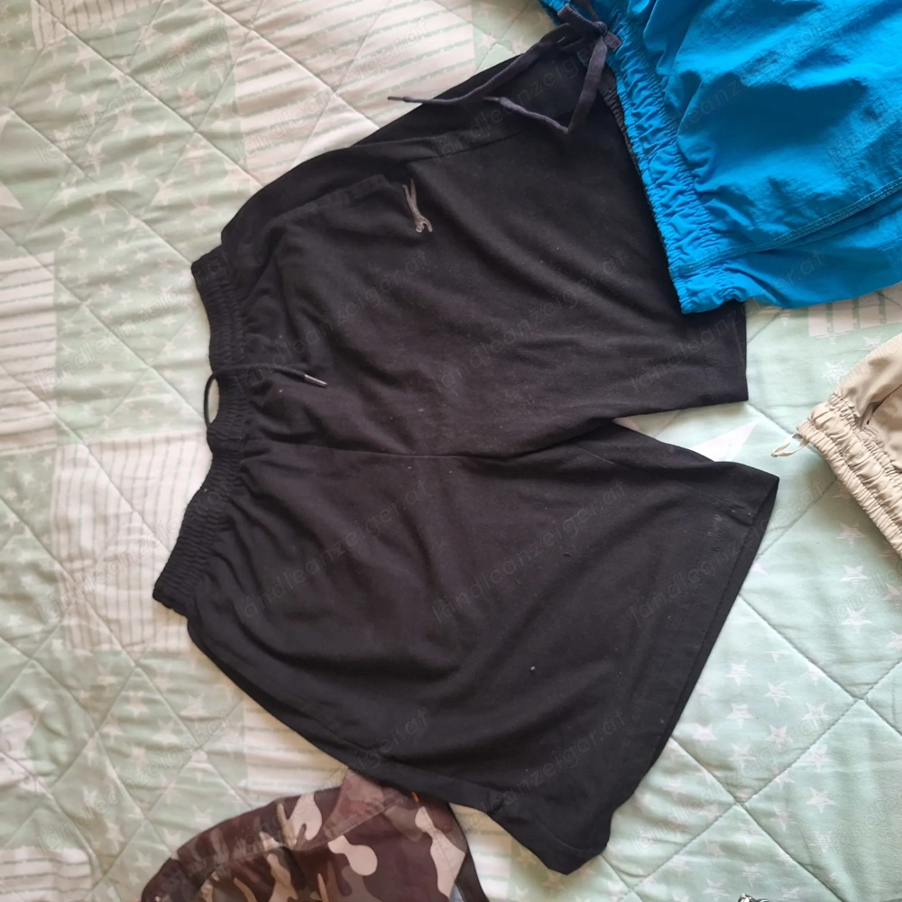 Verkaufe Shorts verschiedene Farben Grösse XL