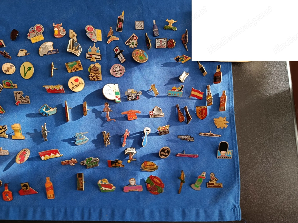 Pins Anstecker Buttons 140 Stück