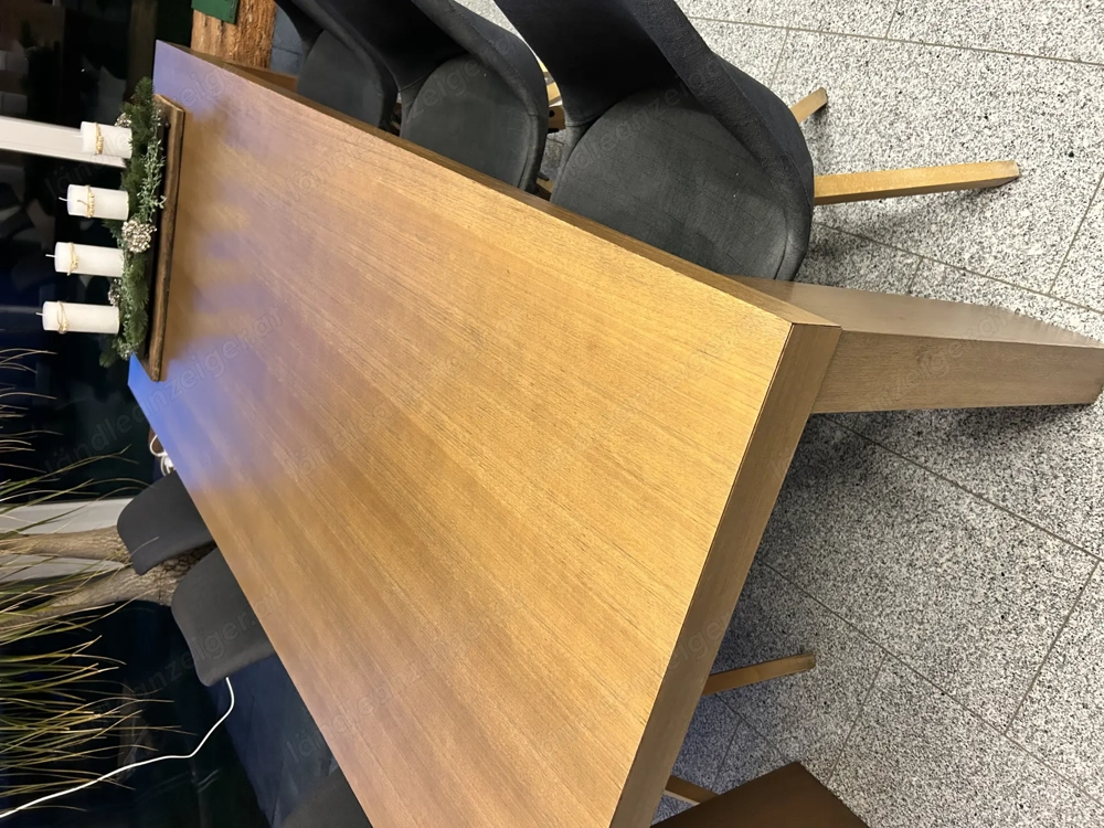 Tisch Nussholz ausziehbar 