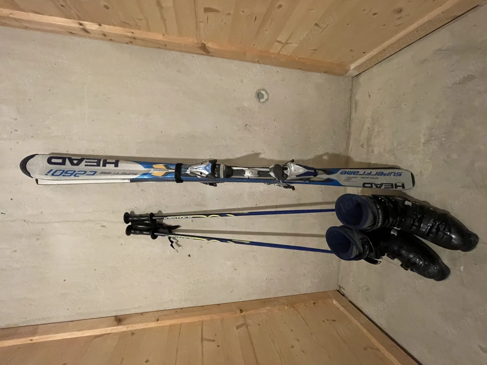 Schi - Stöcke - Schuhe 