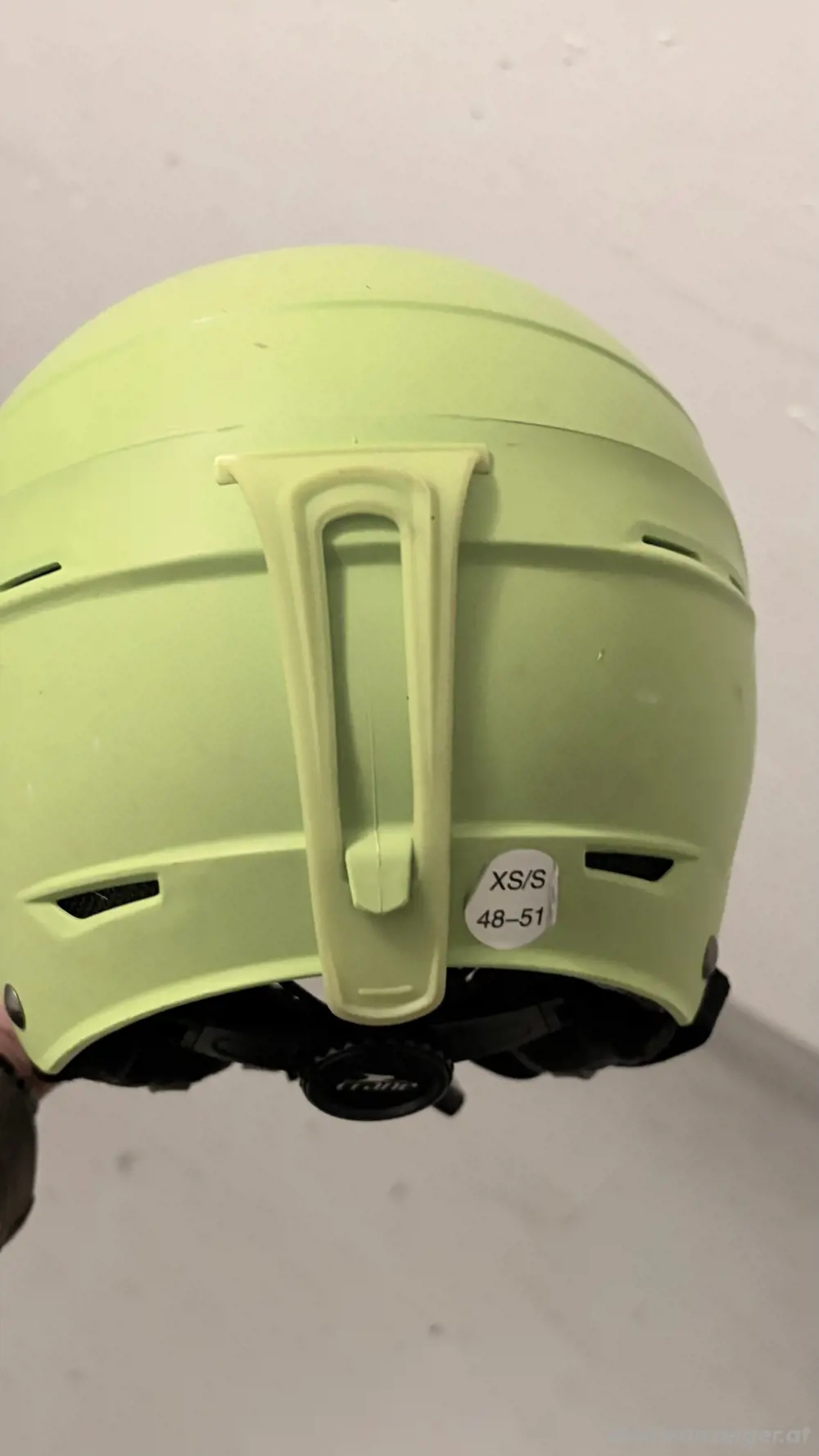 zu verschenken skihelm