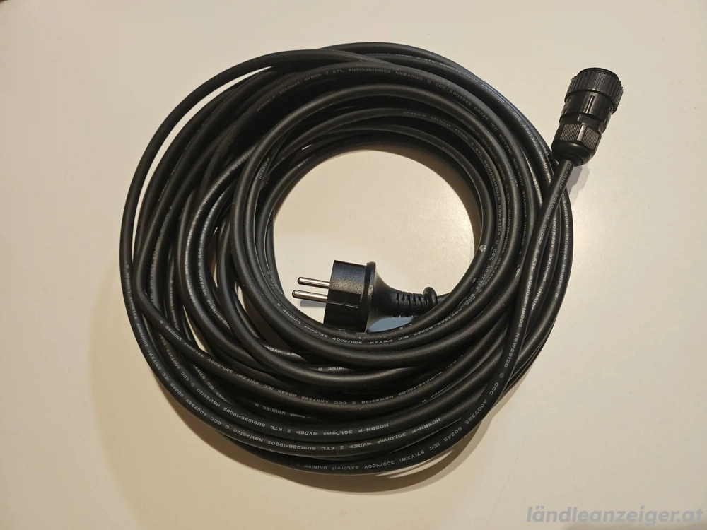 Microinverter zu Schuko Kabel