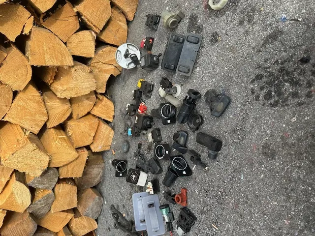 Tankdeckel, Schalter div. Kleinteile, Uhr usw. für Ford Sierra,