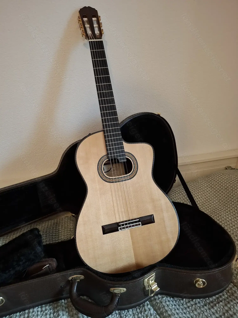 Takamine Hirade TH 90