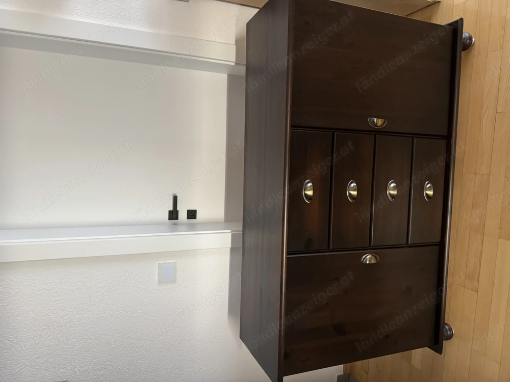 Kästchen in dunkel Braun