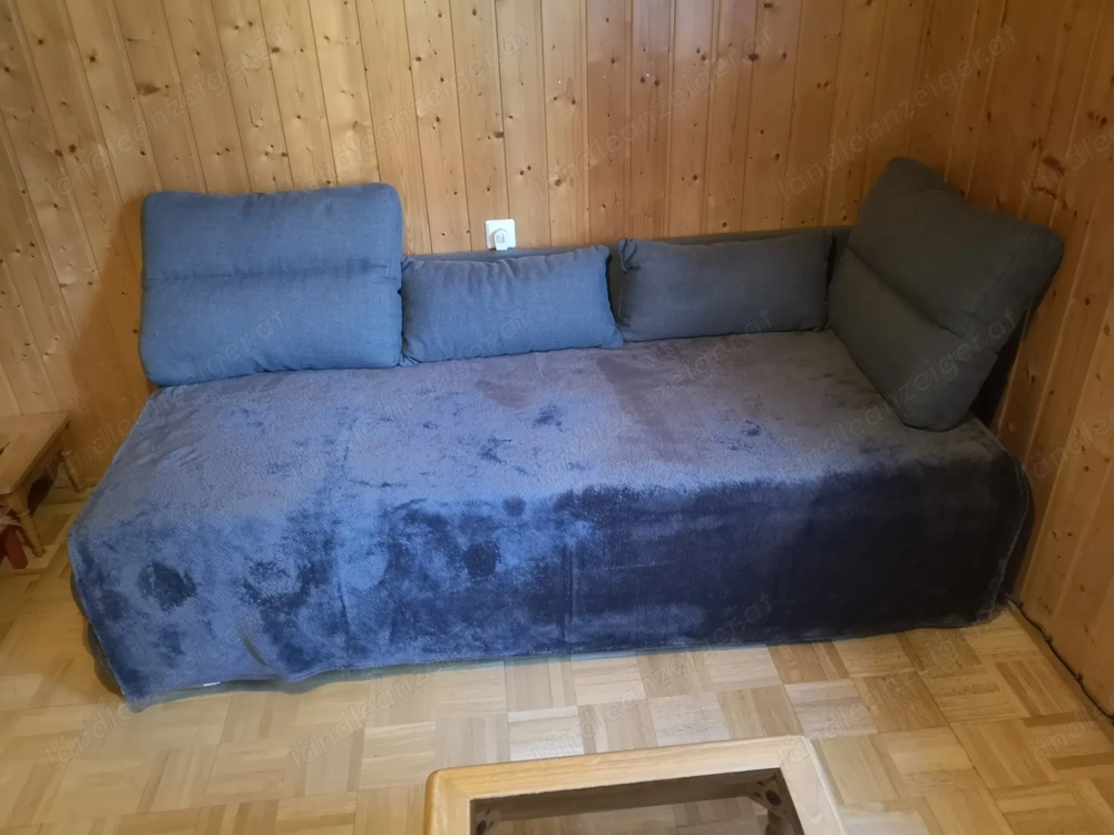 Chouch   Bett mit Wasserfleck (siehe Foto 2 u. 3)