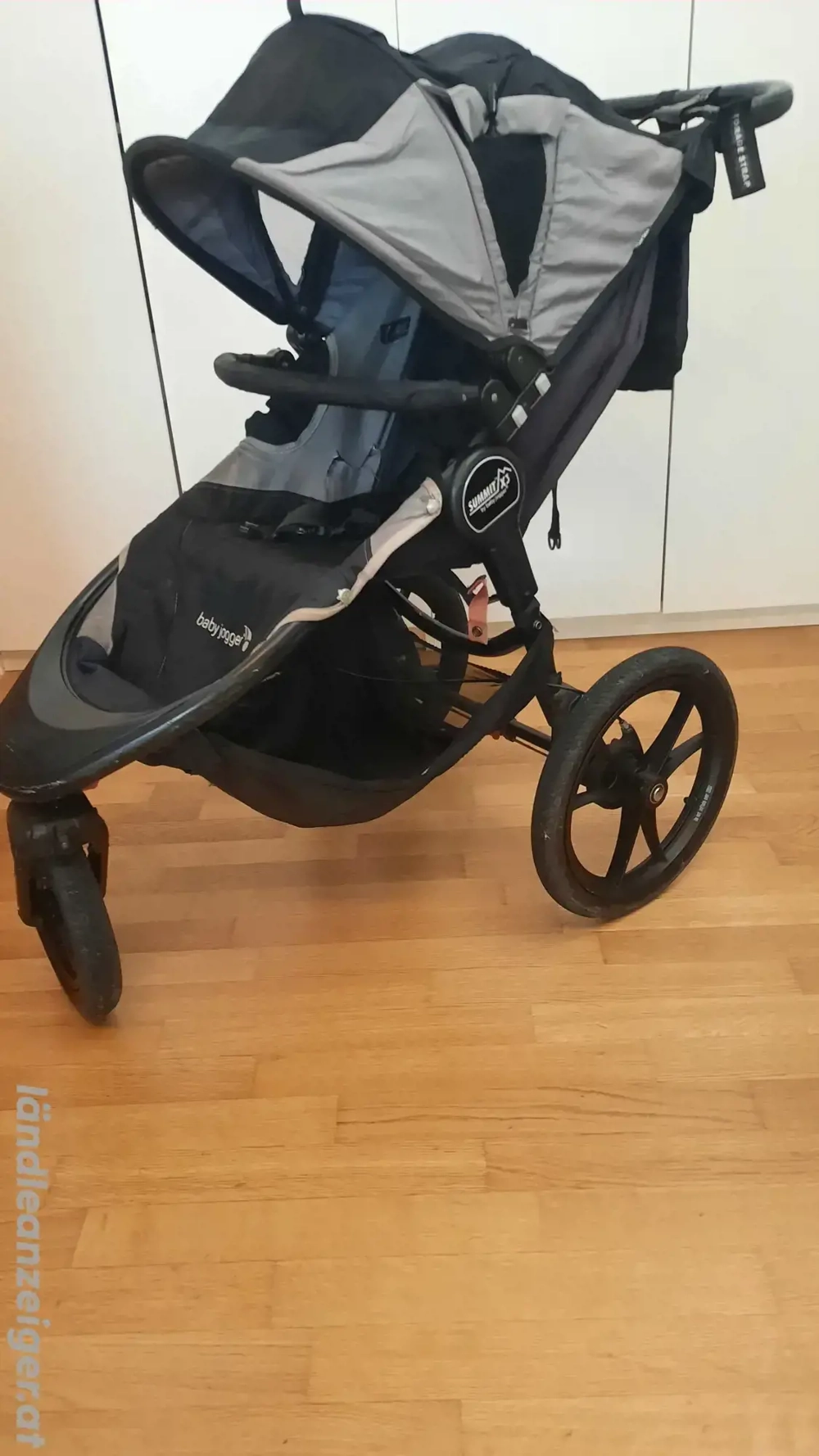 Verschenke Kinderwagen Jogger Jogging