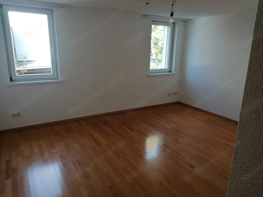 große 4-Zimmerwohnung mit ca. 125qm in ruhiger Lage in Meiningen