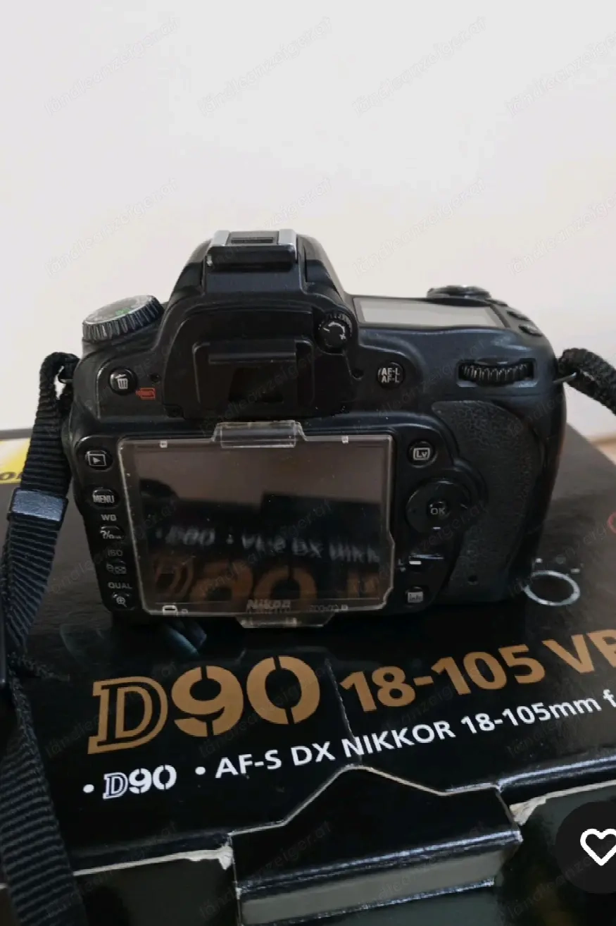 Nikon D90 Kit 18-105