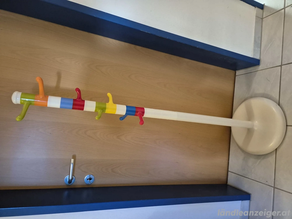 verkaufe Kindergarderobe
