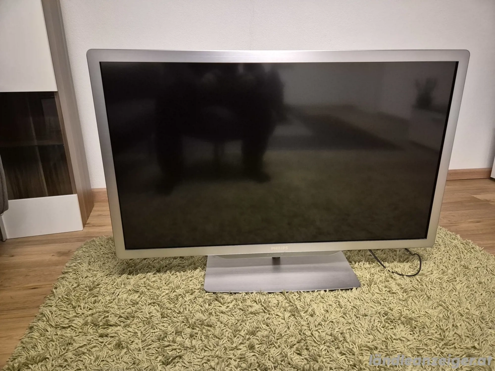 42 Zoll Philips TV mit Ambilight
