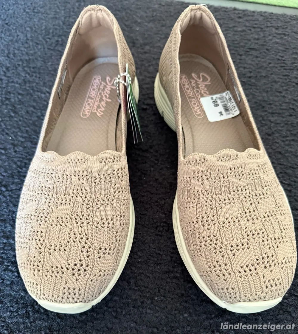 Neue Sketchers Damenschuhe Gr. 38