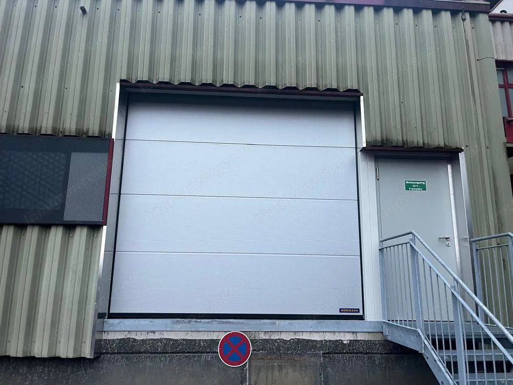 Elektrisches Garagentor - neuwertig