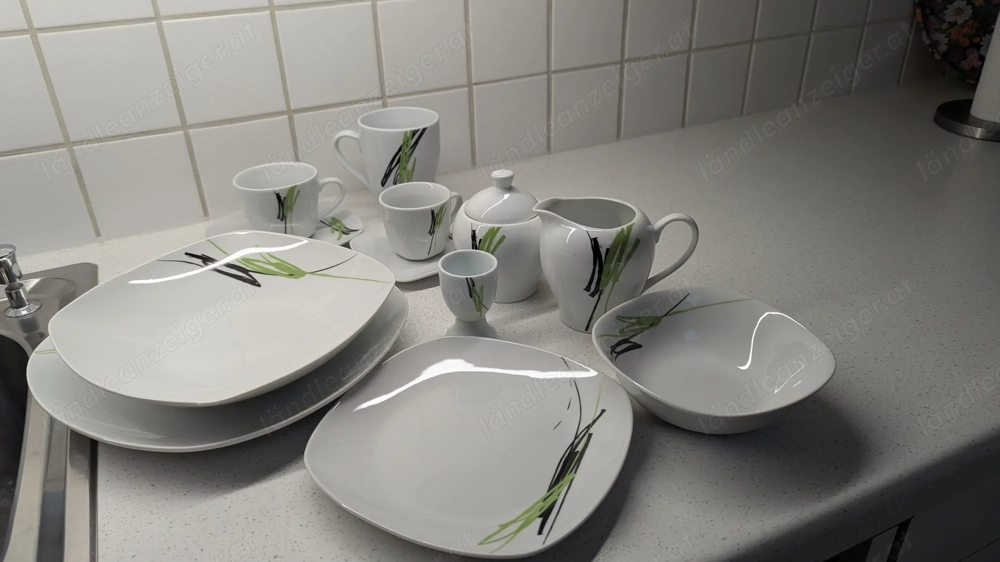 Komplettes Speise und Kaffeeservice 6teilig 