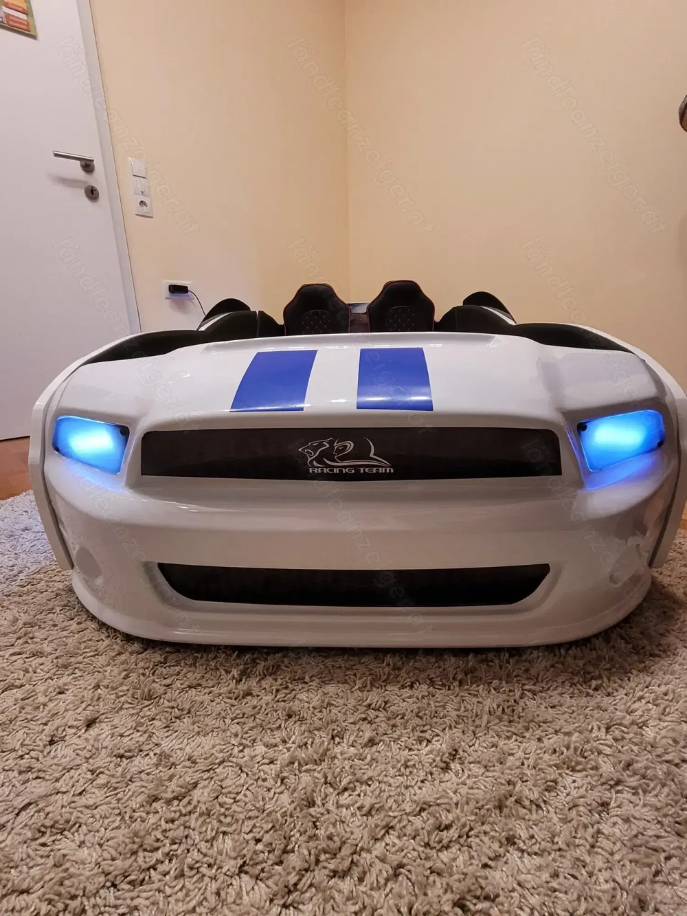 Autobett Rider 500 weiß mit Türen, LED Beleuchtung und Soundeffekt