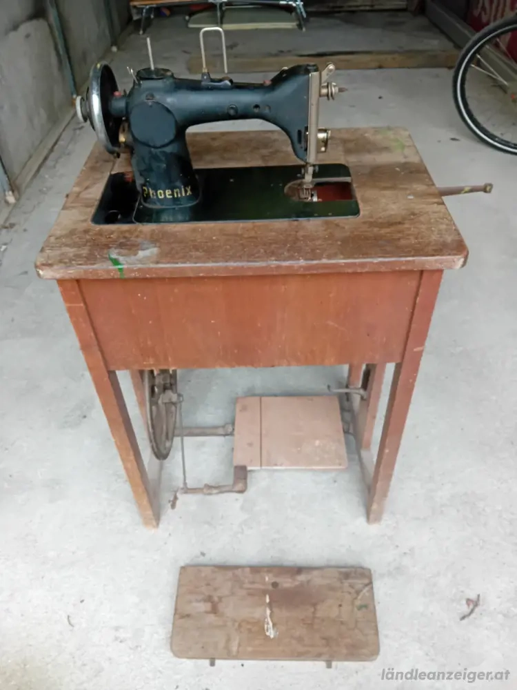 Alte Phönix mit Tisch