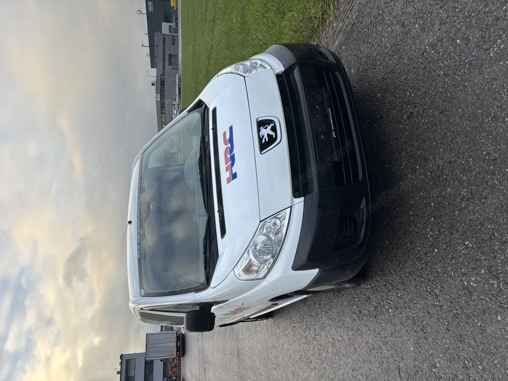 **Peugeot Expert 2.0 BJ 2011 226.610 KM MIT TÜV**
