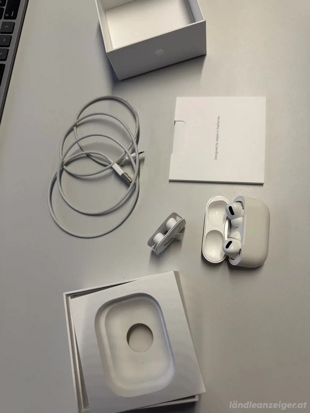 Apple AirPods Pro mit Ladecase Ladekabel und OVP