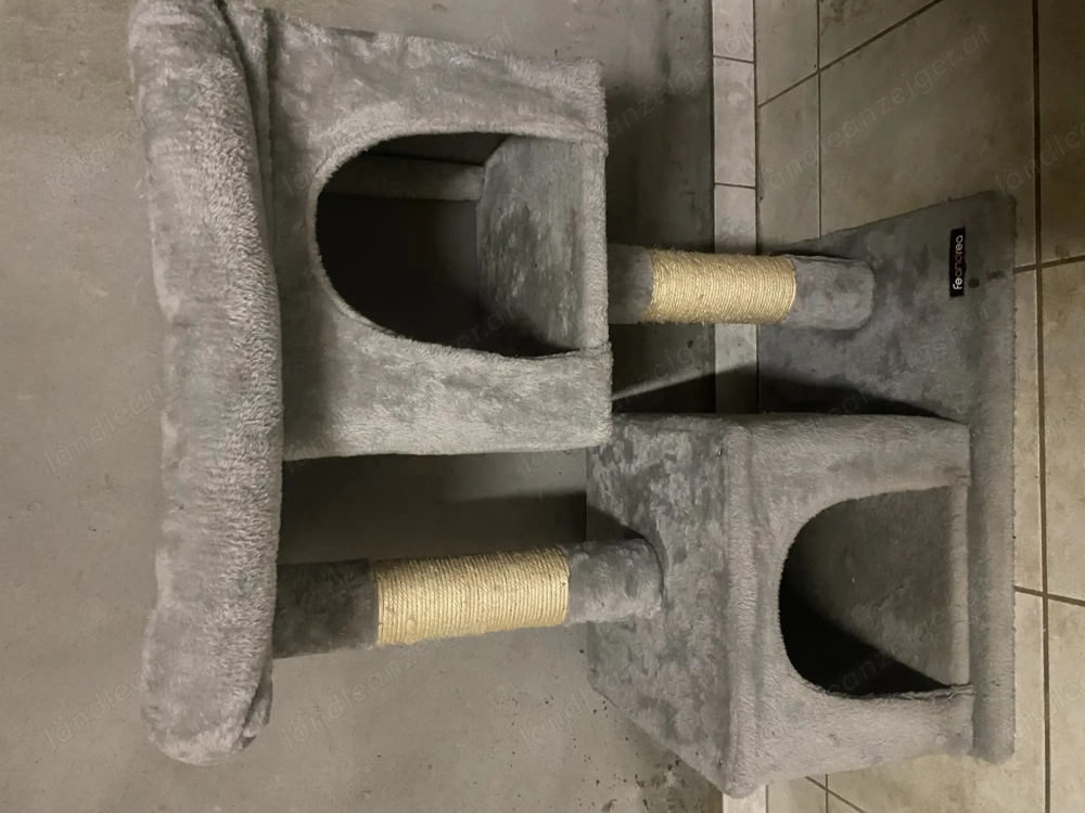 Kratzbaum zu verschenken