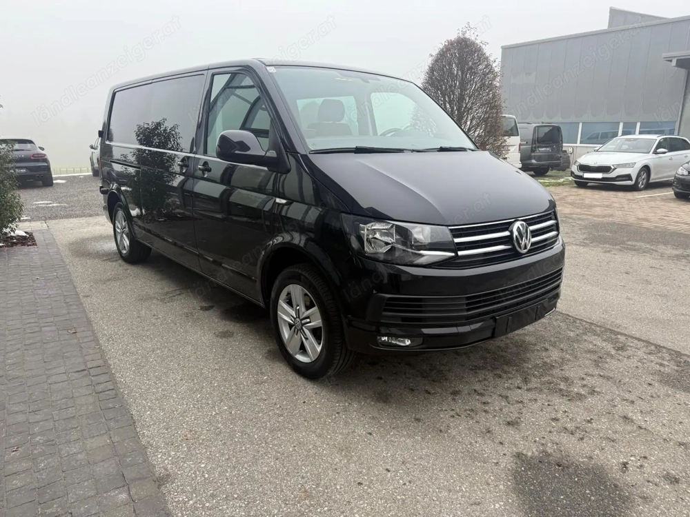 *** VW Transporter T6, schwarz, Doppelkabine, langer Radstand ***