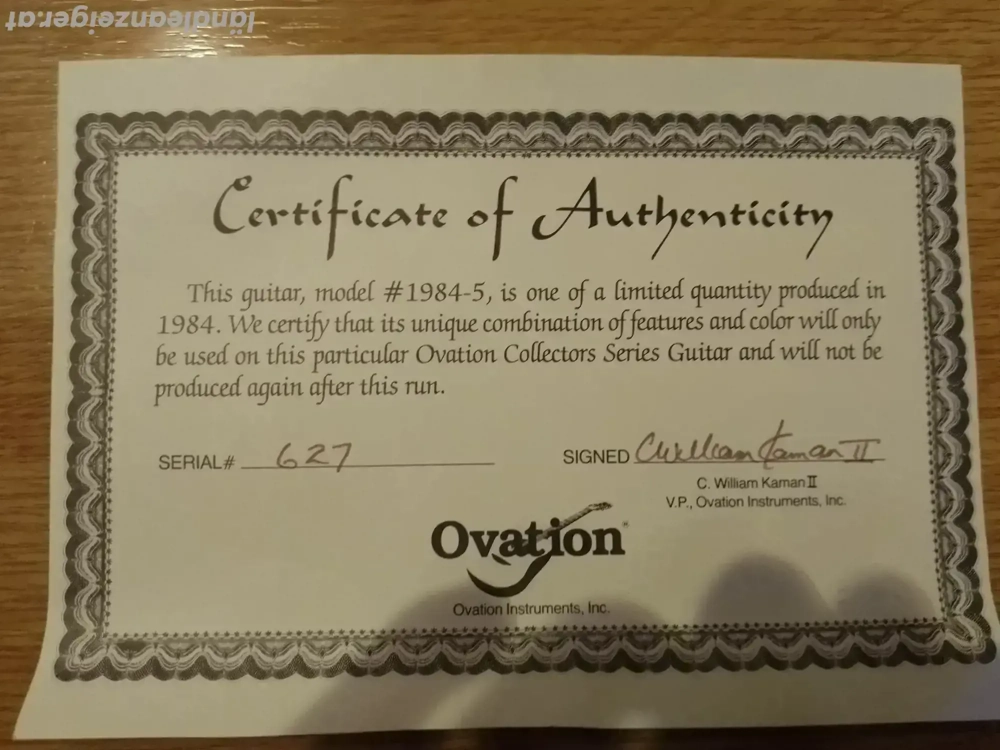 Ovation mit Verstärkeranschluss