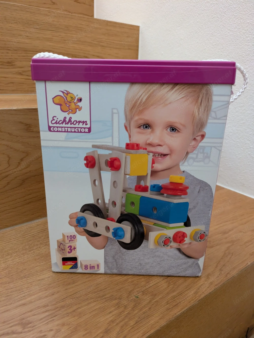 Spielzeug aus Holz zum Zusammenbauen