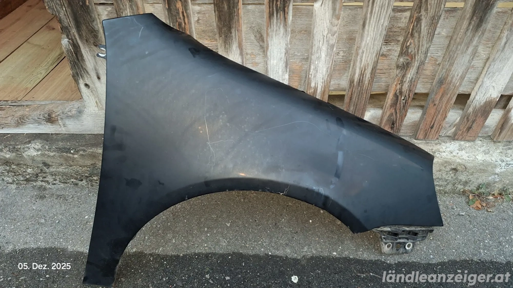 Golf 5 Kotflügel vorne rechts grundiert 