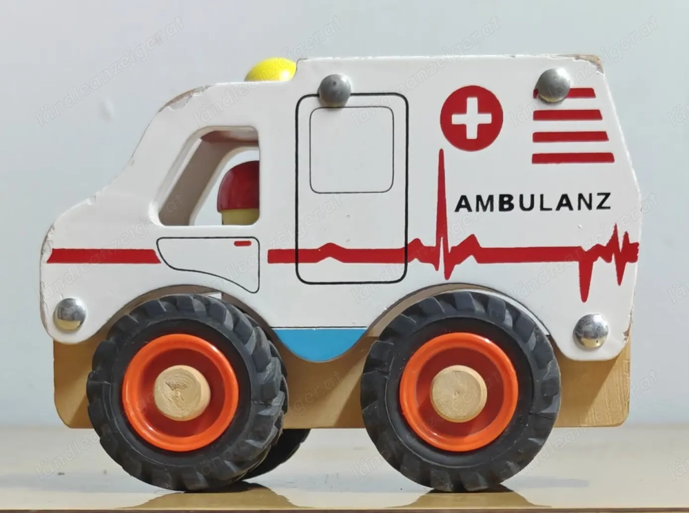 Tolle Holzautos, ein Traum zum Spielen