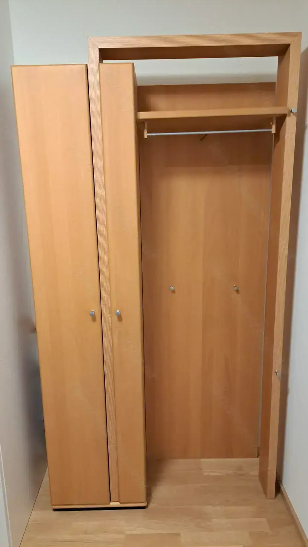 Garderobe mit Spiegel