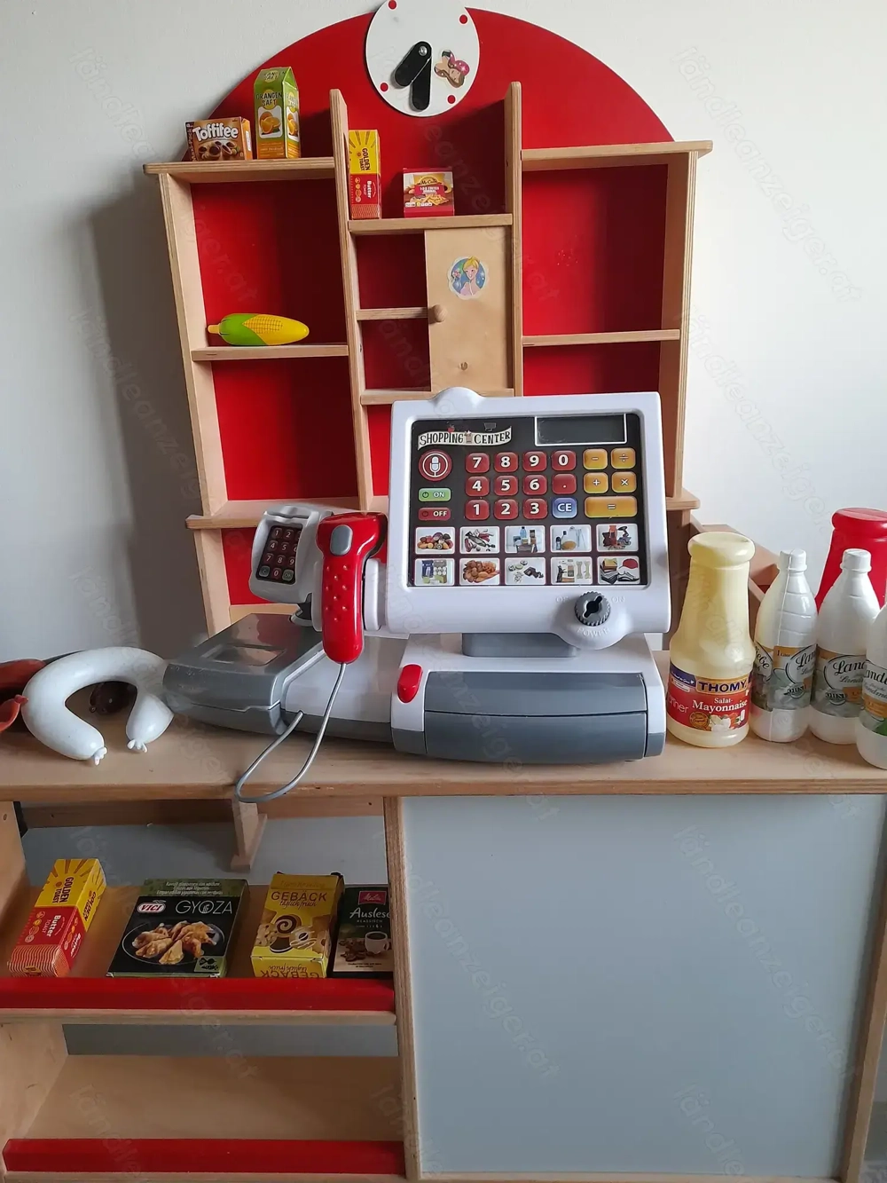 Einkaufsladen aus Holz