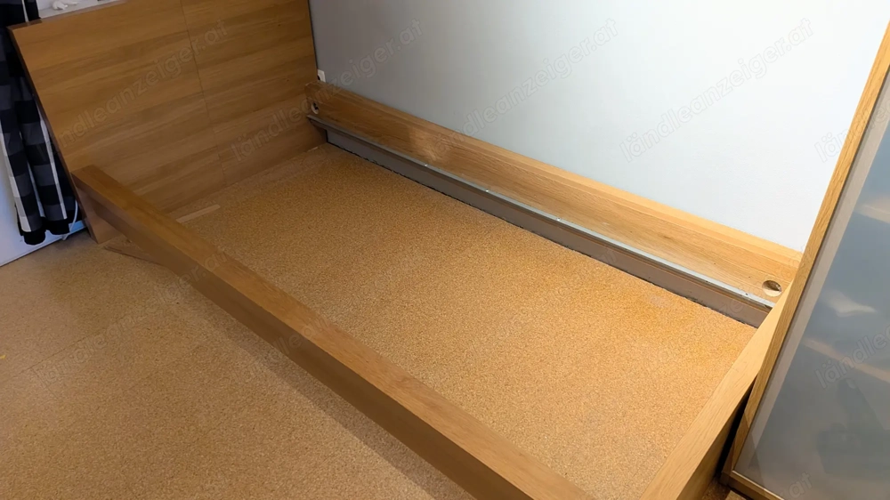 Ikea Bett für 90x200 Matratze zu verschenken