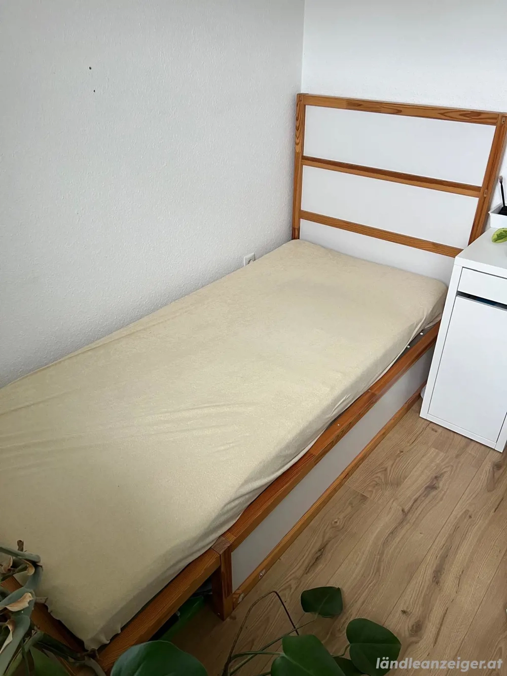 IKEA Bett mit Matratze GRATIS