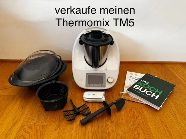 Thermomix TM5, inkl. Zubehör und Kochbuch