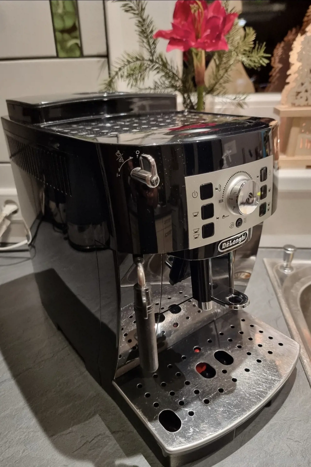 De Longhi Magnifica S Kaffeevollautomat 
