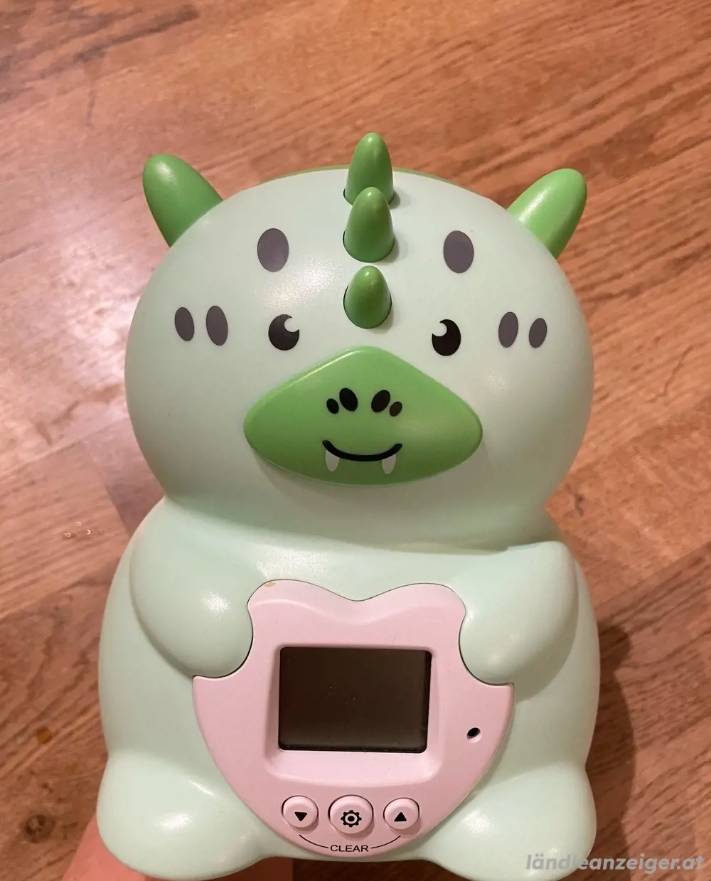Sparschwein (Dino) mit Geldzählefunktion und Wecker