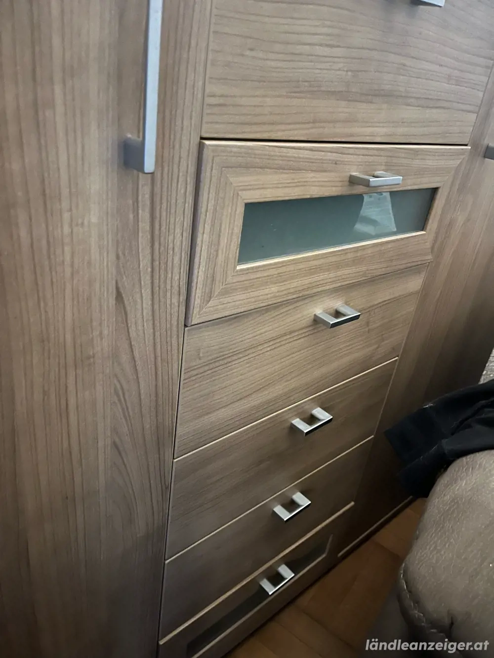 kommode mit schubladen