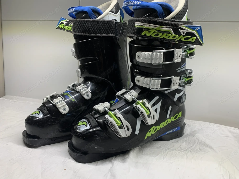 Nordica Skischuh Gr 39 zu verschenken