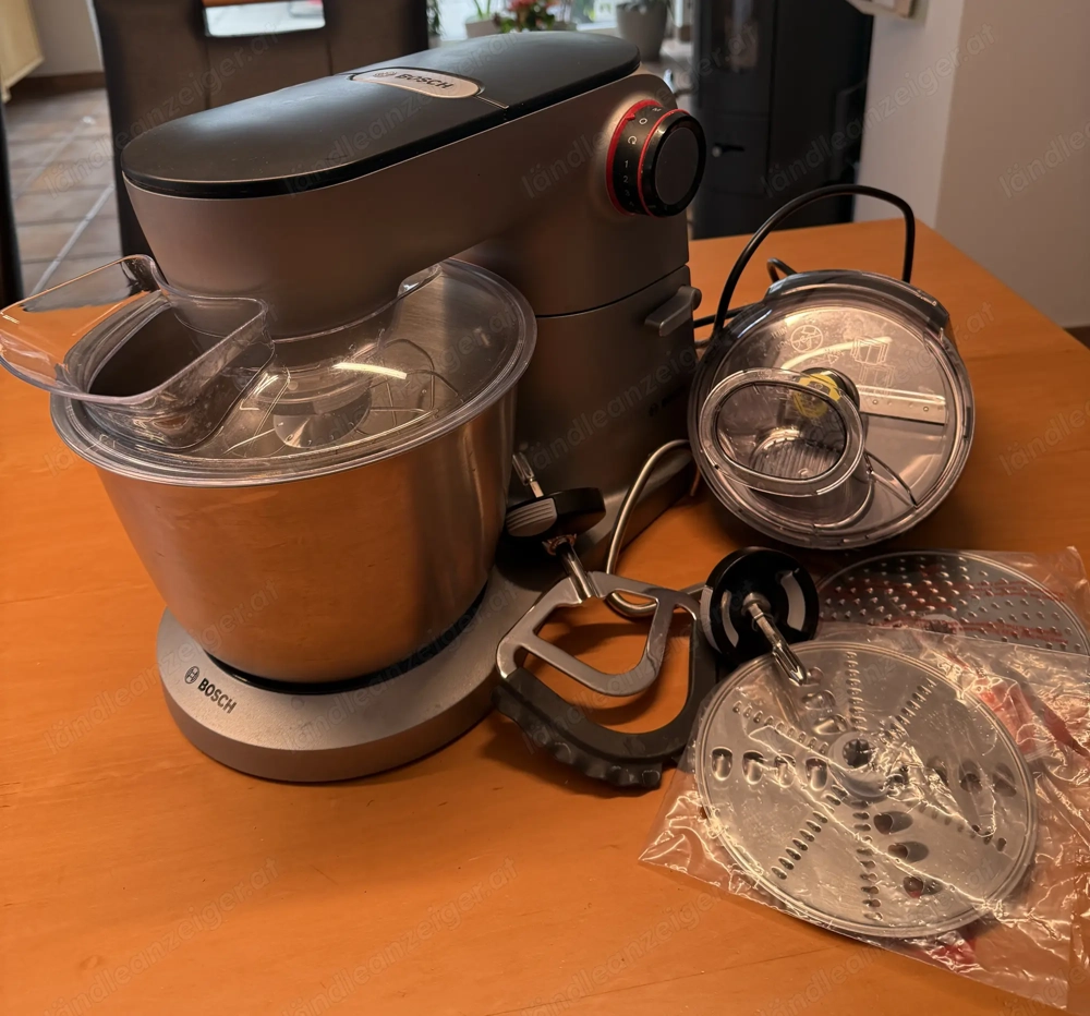 Neuwertige BOSCH Küchenmaschine