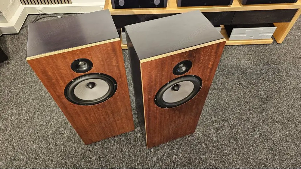 DeVore Orangutan O 93